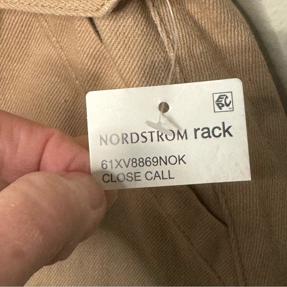 NWT BLANKNYC Paper Bag Belted High Waist Shorts Close Call Tan Cotton Canvas - Picture 8 of 10